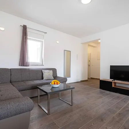 Апартаменты My Dalmatia - Blagdan Two With Private Parking