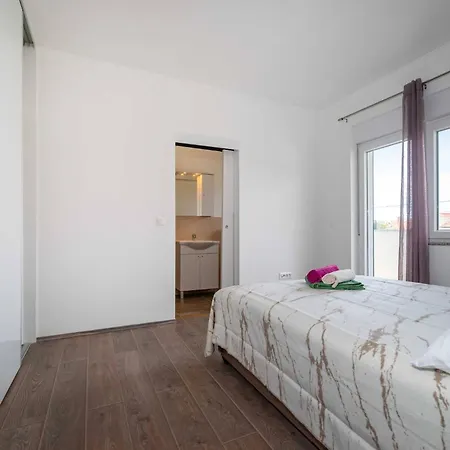 My Dalmatia - Blagdan Two With Private Parking Διαμέρισμα *