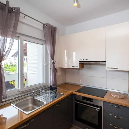 Apartmán My Dalmatia - Blagdan Two With Private Parking Zadar