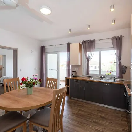 My Dalmatia - Blagdan Two With Private Parking * Задар