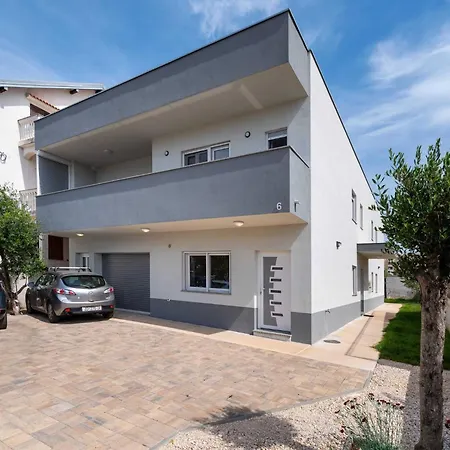 Apartamento My Dalmatia - Blagdan Two With Private Parking Zadar